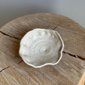 Skøn skål til snack, salt, smykker, fyrfadslys ...