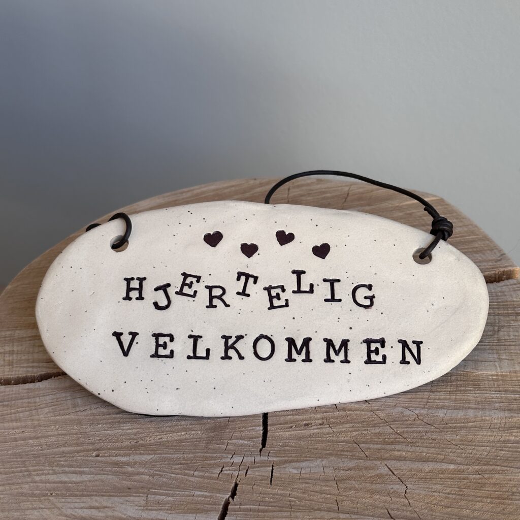 HJERTELIG VELKOMMEN